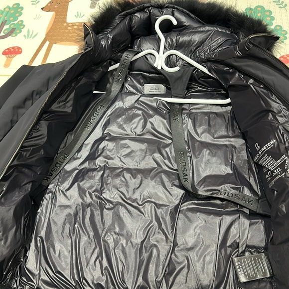 Selling my rudsak winter jacket size 4 (large) - Picture 6 of 10